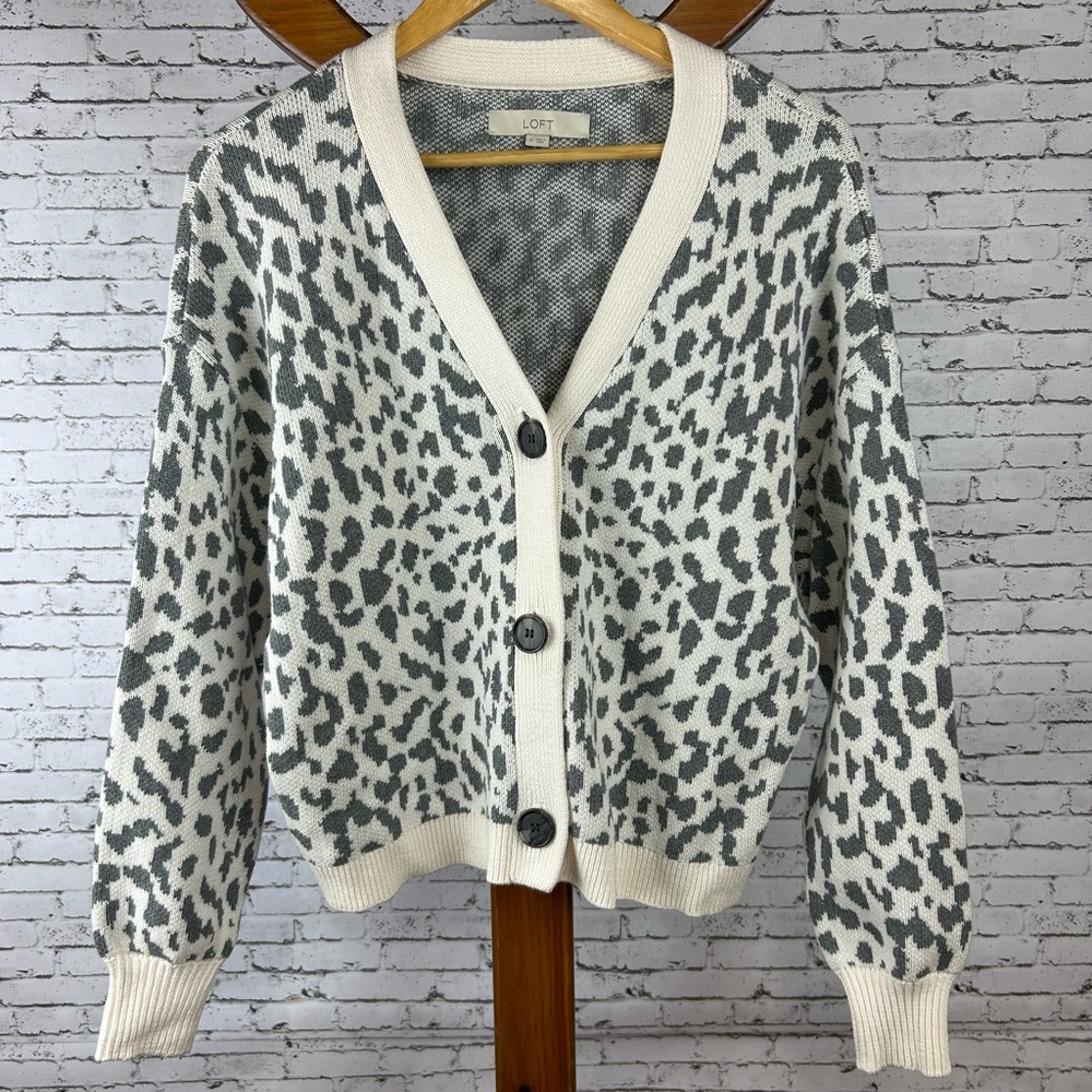 LOFT | Cream and Gray Animal Leopard Print Patterned Cotton Cardigan size M